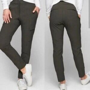 Athleta Wander Utility Cargo Pants Olive Green Nylon Size 2 Womens Athleisure